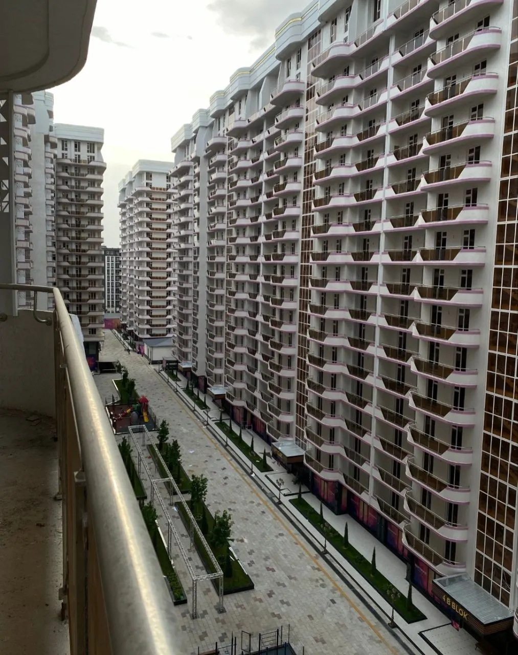 Продаётся 1-комнатная квартира, 47 м², 8/16 этаж — Юнусабадский район