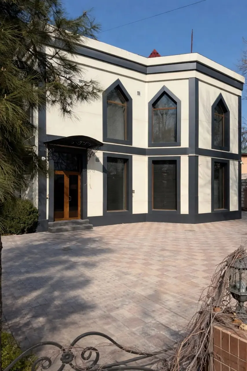 Сдаётся коммерческое помещение, 180 м², 2/2 этаж — Яшнабадский район