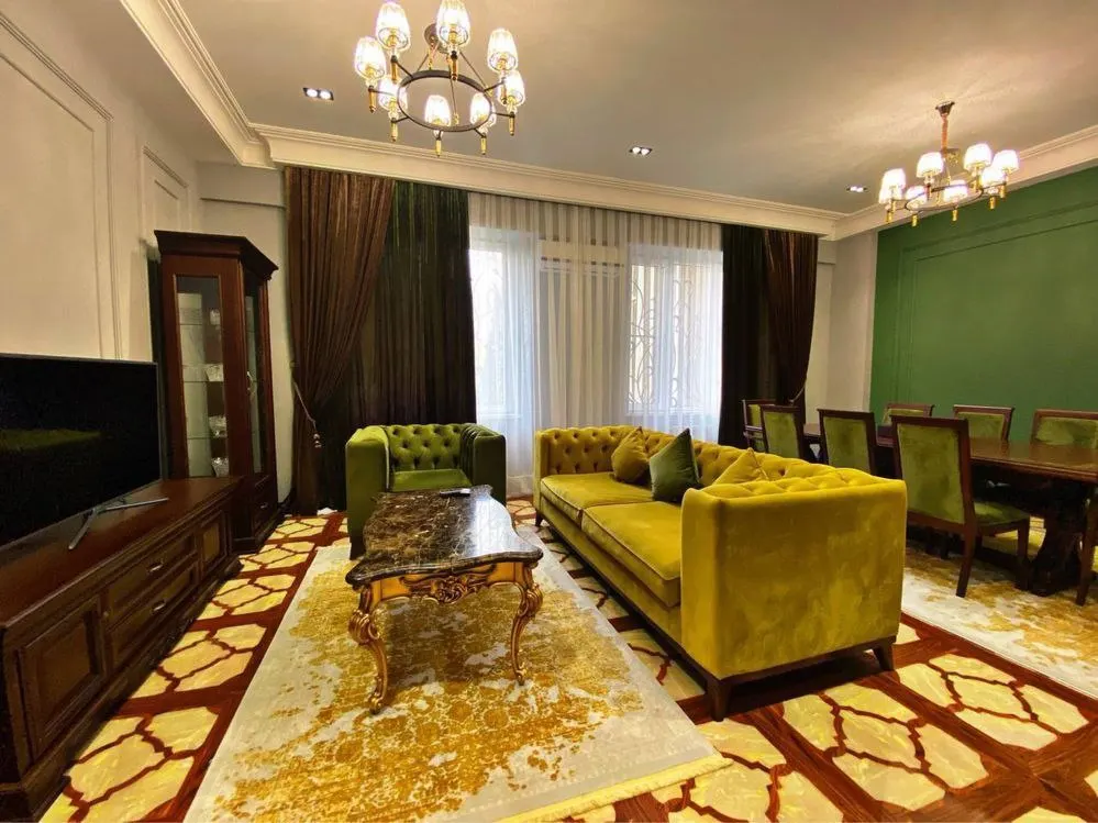 Ижарага берилади 4 хонали квартира, 200 м², 7/8 қават — Миробод тумани