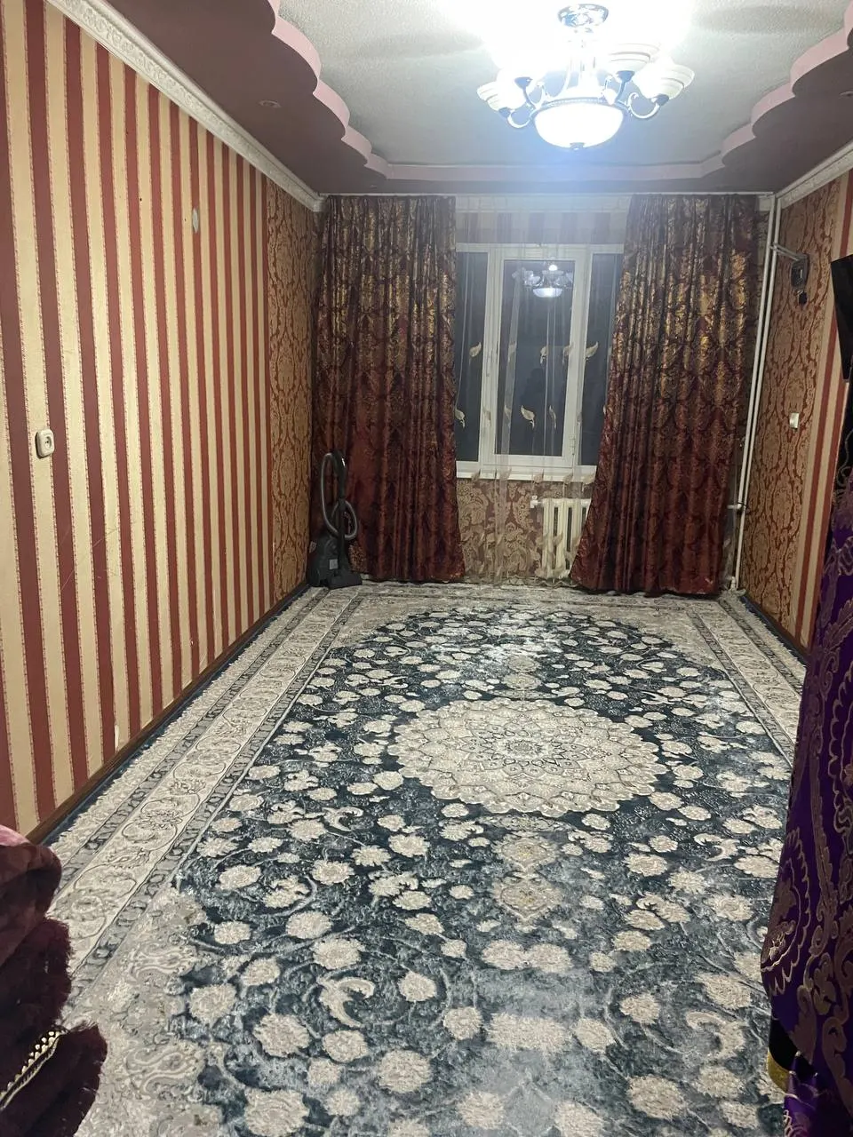 Сотилади 2 хонали квартира, 66 м², 1/5 қават — Навоий шаҳри