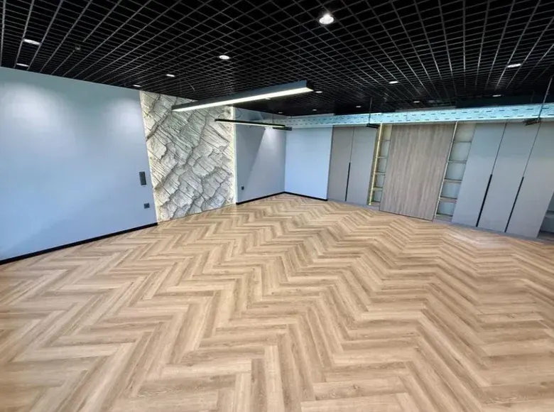Ijaraga beriladi tijorat binosi, 200 m², 4/6 qavat — Shayxontohur tumani