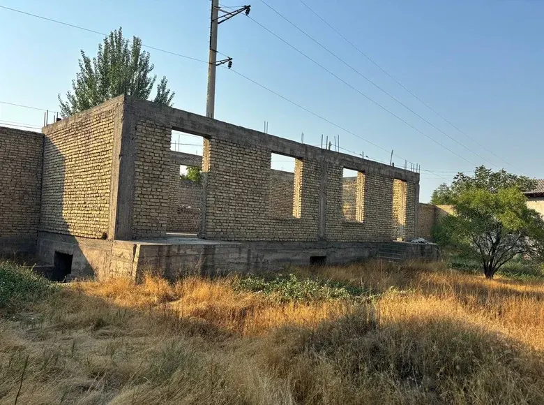 Сотилади 9 хонали ҳовли уй, 9.5 сотих — Асака тумани