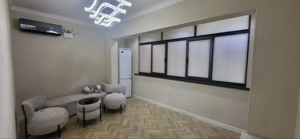 Продаётся 1-комнатная квартира, 43 м², 2/4 этаж — Мирабадский район