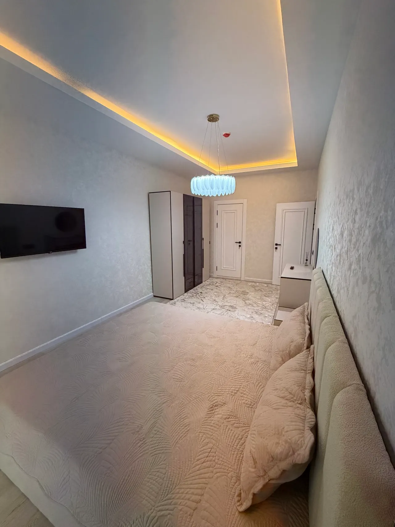 Сдаётся 4-комнатная квартира, 106 м², 3/12 этаж — Мирзо-Улугбекский район