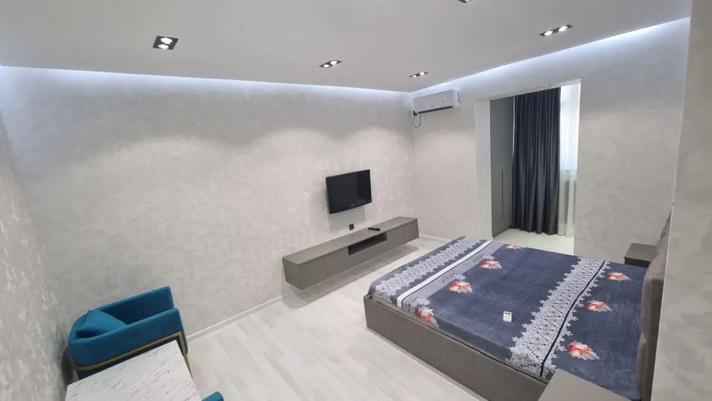 Сдаётся 1-комнатная квартира, 38 м², 2/4 этаж — Яккасарайский район