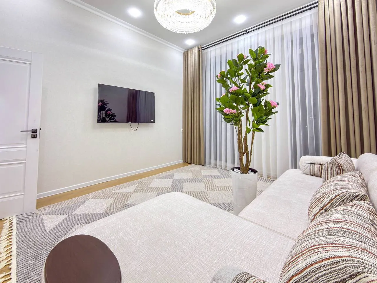 Сдаётся 2-комнатная квартира, 50 м², 7/8 этаж — Мирзо-Улугбекский район