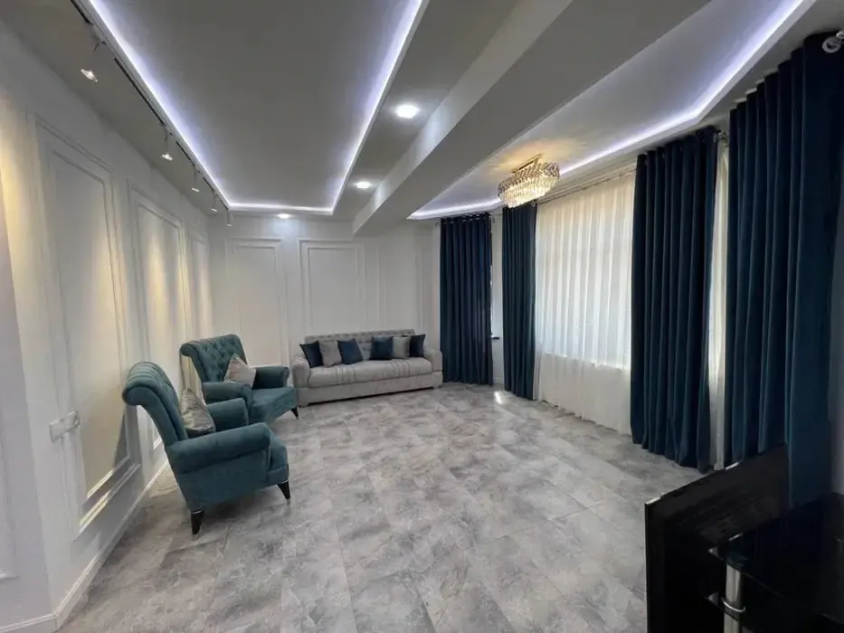 Ijaraga beriladi 2 xonali kvartira, 77 m², 4/9 qavat — Yakkasaroy tumani