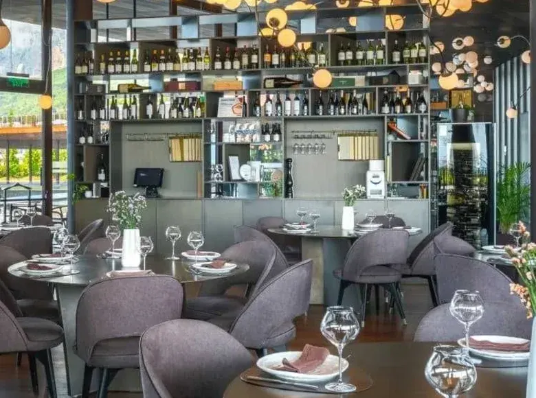 Продаётся коммерческое помещение, 400 м², 6 сот., 1/1 этаж — Мирзо-Улугбекский район