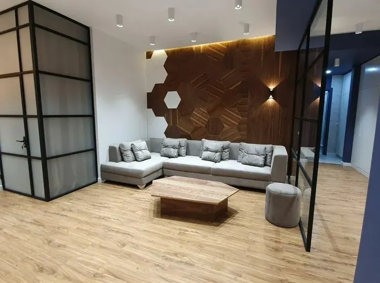 Ижарага берилади 3 хонали квартира, 105 м², 1/8 қават — Миробод тумани