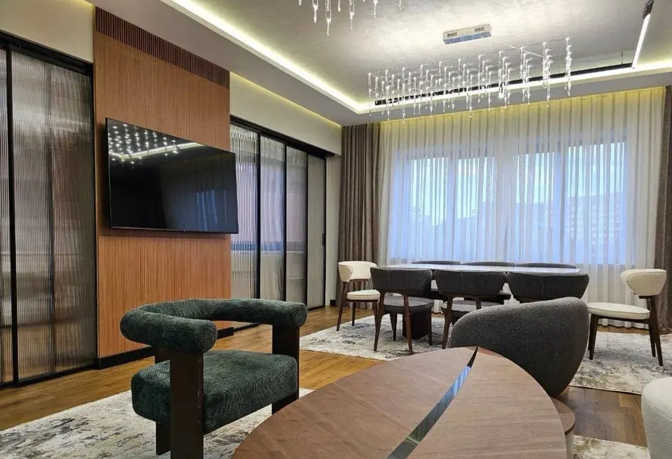 Сдаётся 3-комнатная квартира, 95 м², 7/12 этаж — Юнусабадский район