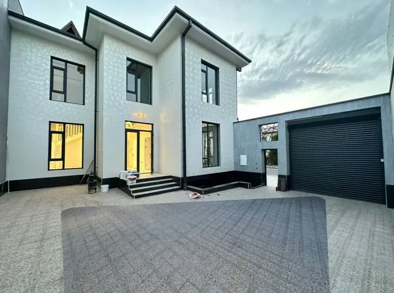 Sotiladi 6 xonali hovli uy, 270 m² — Mirzo Ulugʻbek tumani