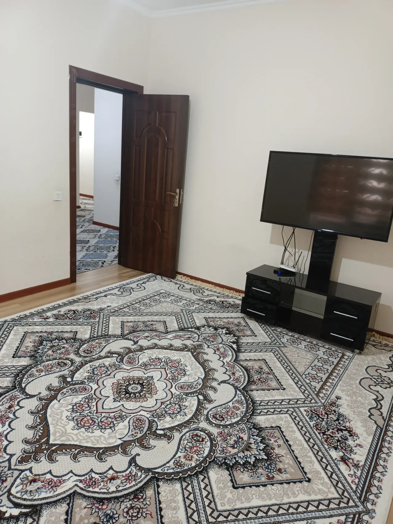 Сотилади 2 хонали квартира, 70 м², 2/16 қават — Янгиҳаёт тумани