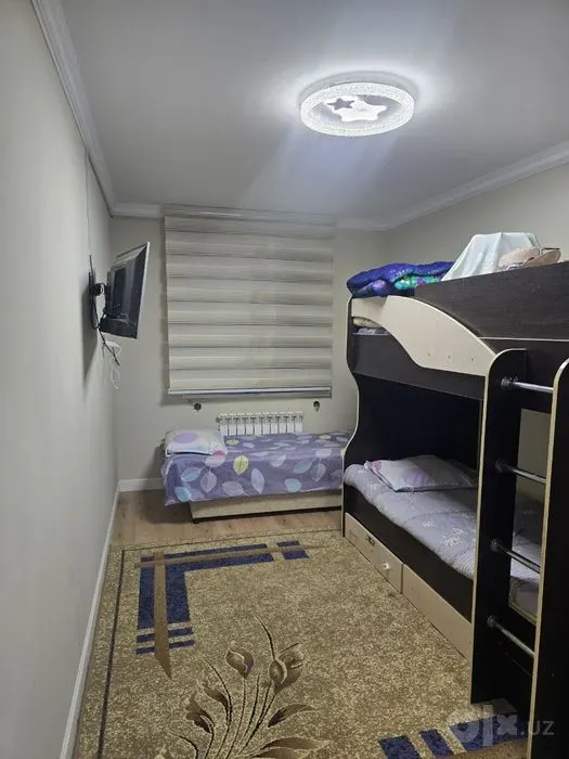Сдаётся 3-комнатная квартира, 70 м², 1/3 этаж — Чирчик