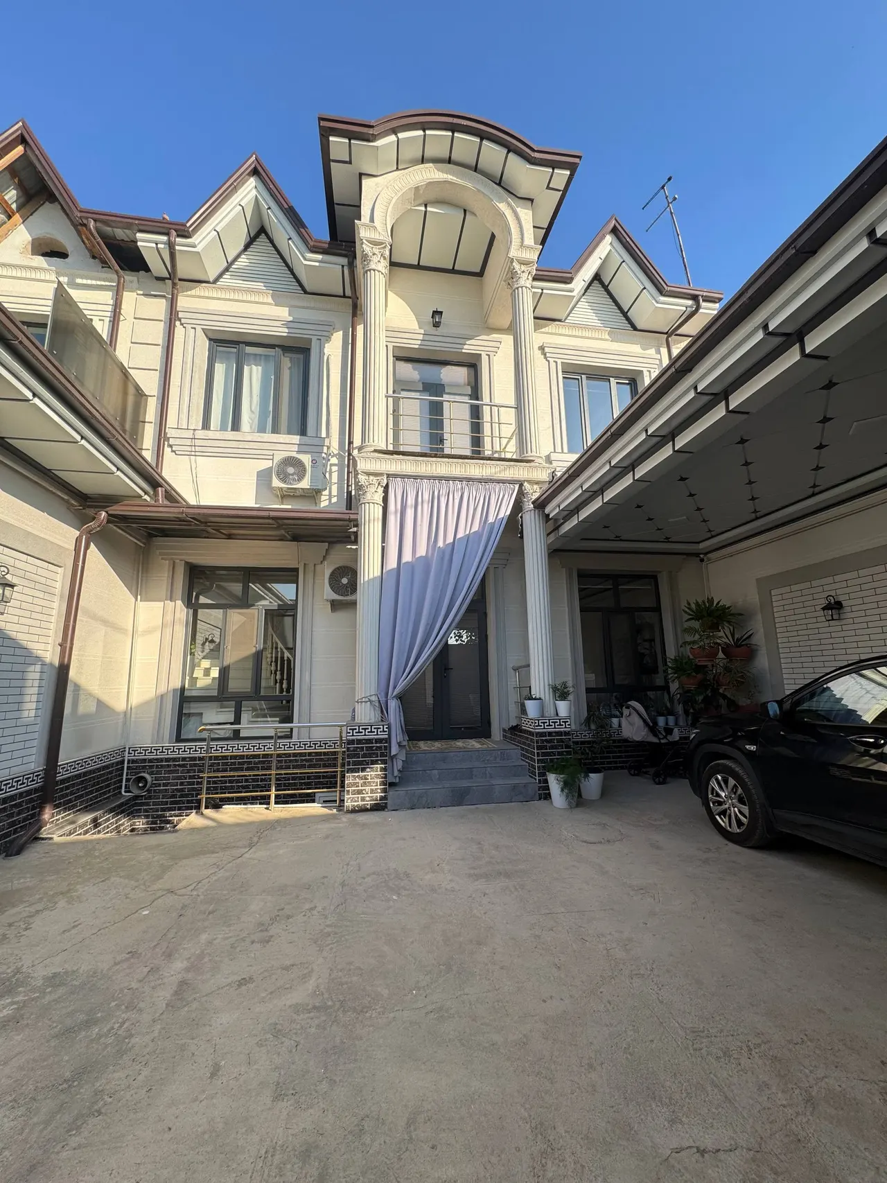 Сотилади тижорат биноси, 195 м², 2,3 сотих, 2/2 қават — Зангиота тумани
