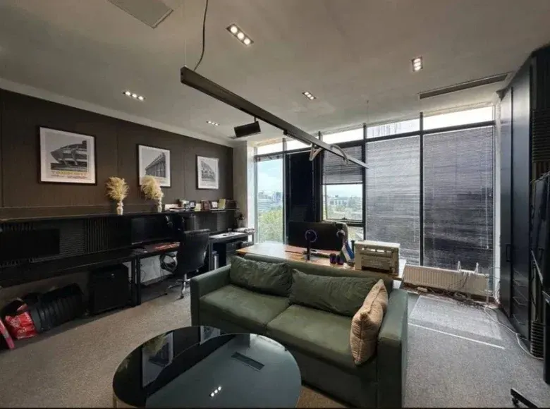 Ижарага берилади тижорат биноси, 90 м², 2/4 қават — Миробод тумани