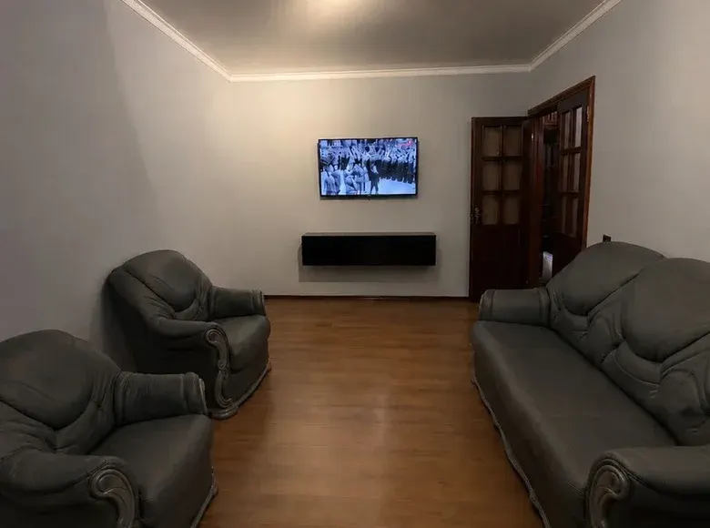 Сотилади 3 хонали квартира, 75 м², 2/4 қават — Олмазор тумани