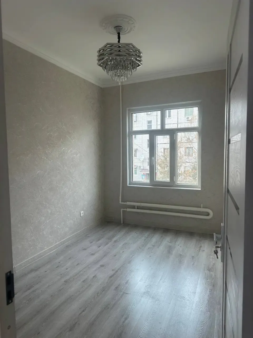 Продаётся 5-комнатная квартира, 110 м², 2/5 этаж — Юнусабадский район