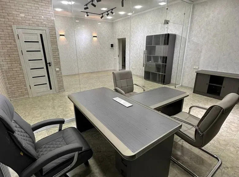 Сдаётся офис, 45 м², 3/7 этаж — Яккасарайский район