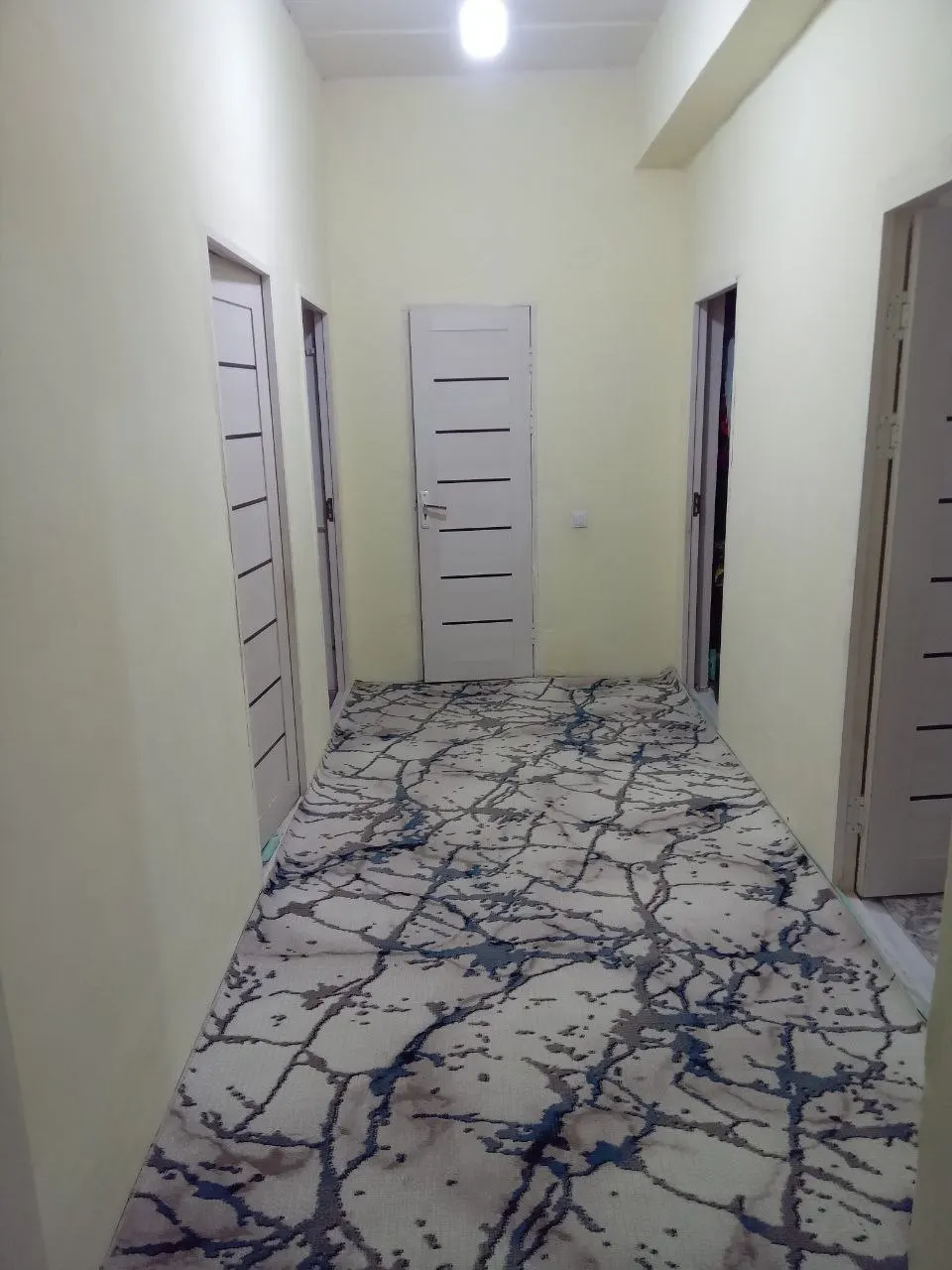 Sotiladi 3 xonali kvartira, 70 m², 5/5 qavat — Sharof Rashidov tumani