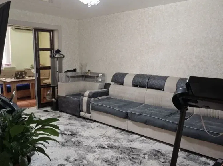 Sotiladi 3 xonali kvartira, 65 m², 1/2 qavat — Mirzo Ulugʻbek tumani
