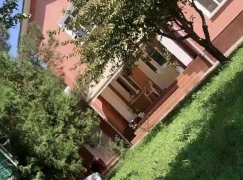 Сотилади 5 хонали ҳовли уй, 270 м² — Яккасарой тумани