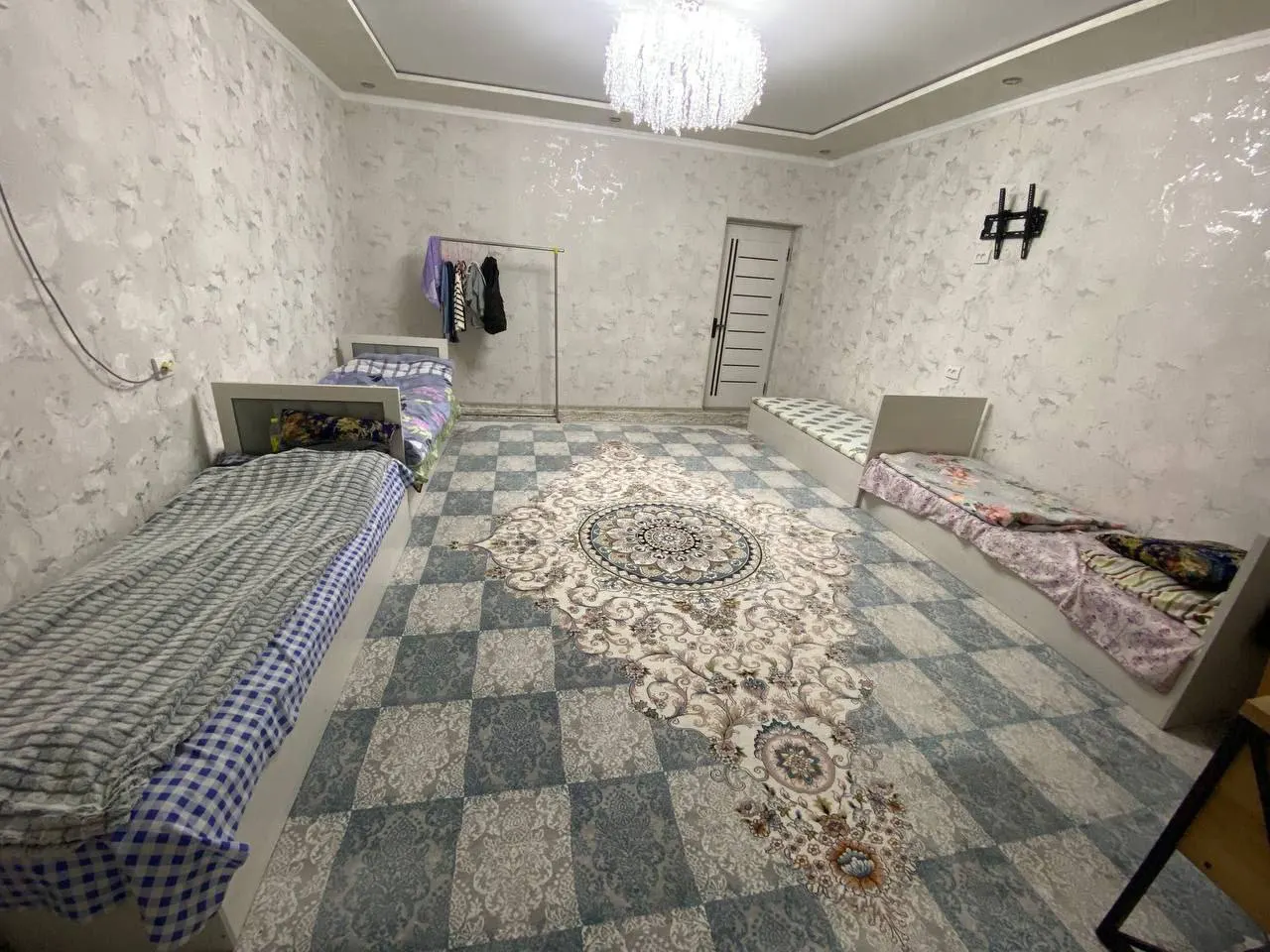 Сдаётся 3-комнатная квартира, 85 м², 4/9 этаж — Шайхантахурский район