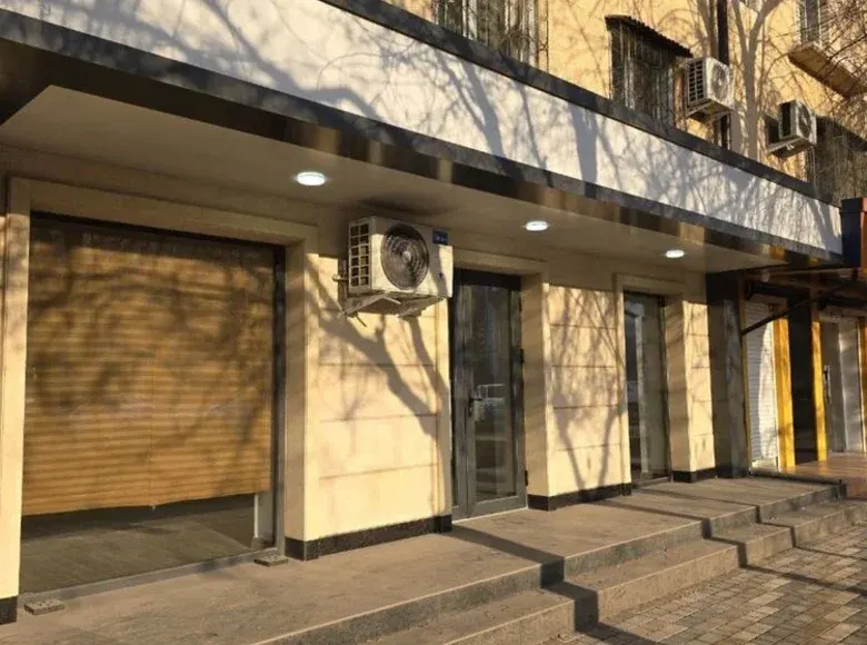 Ижарага берилади тижорат биноси, 120 м² — Мирзо Улуғбек тумани
