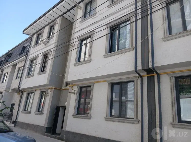 Продаётся 1-комнатная квартира, 28 м², 2/3 этаж — Яшнабадский район