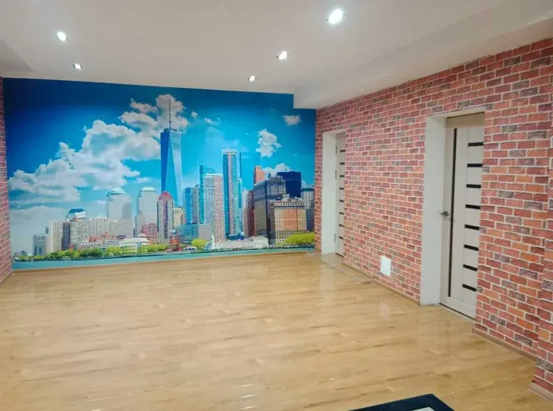 Продаётся 2-комнатная квартира, 62 м², 1/5 этаж — Яшнабадский район