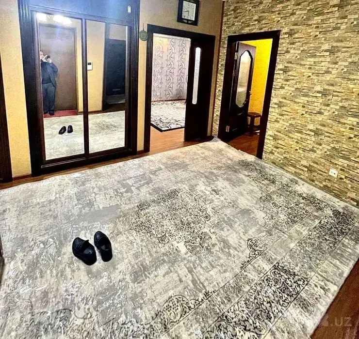 Ижарага берилади 3 хонали квартира, 115 м², 5/6 қават — Шайхонтоҳур тумани