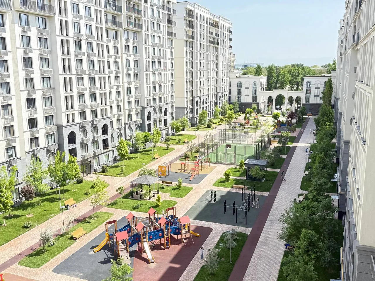Сотилади 2 хонали квартира, 64 м², 4/9 қават — Мирзо Улуғбек тумани