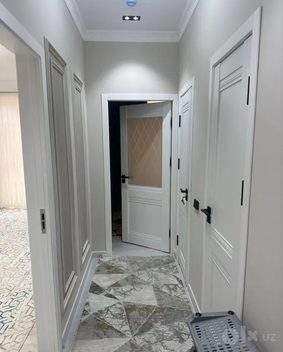 Сдаётся 1-комнатная квартира, 42 м², 8/16 этаж — Юнусабадский район