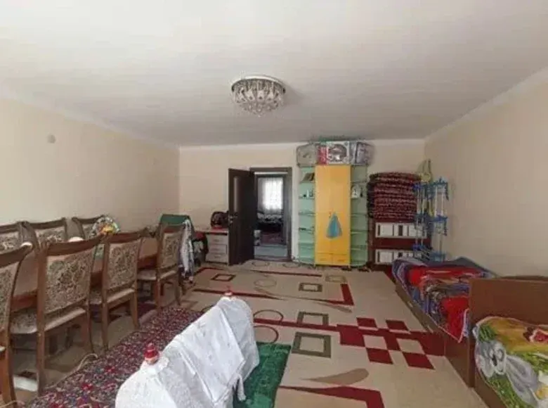 Sotiladi 2 xonali kvartira, 67 m², 2/7 qavat — Toshkent shahri