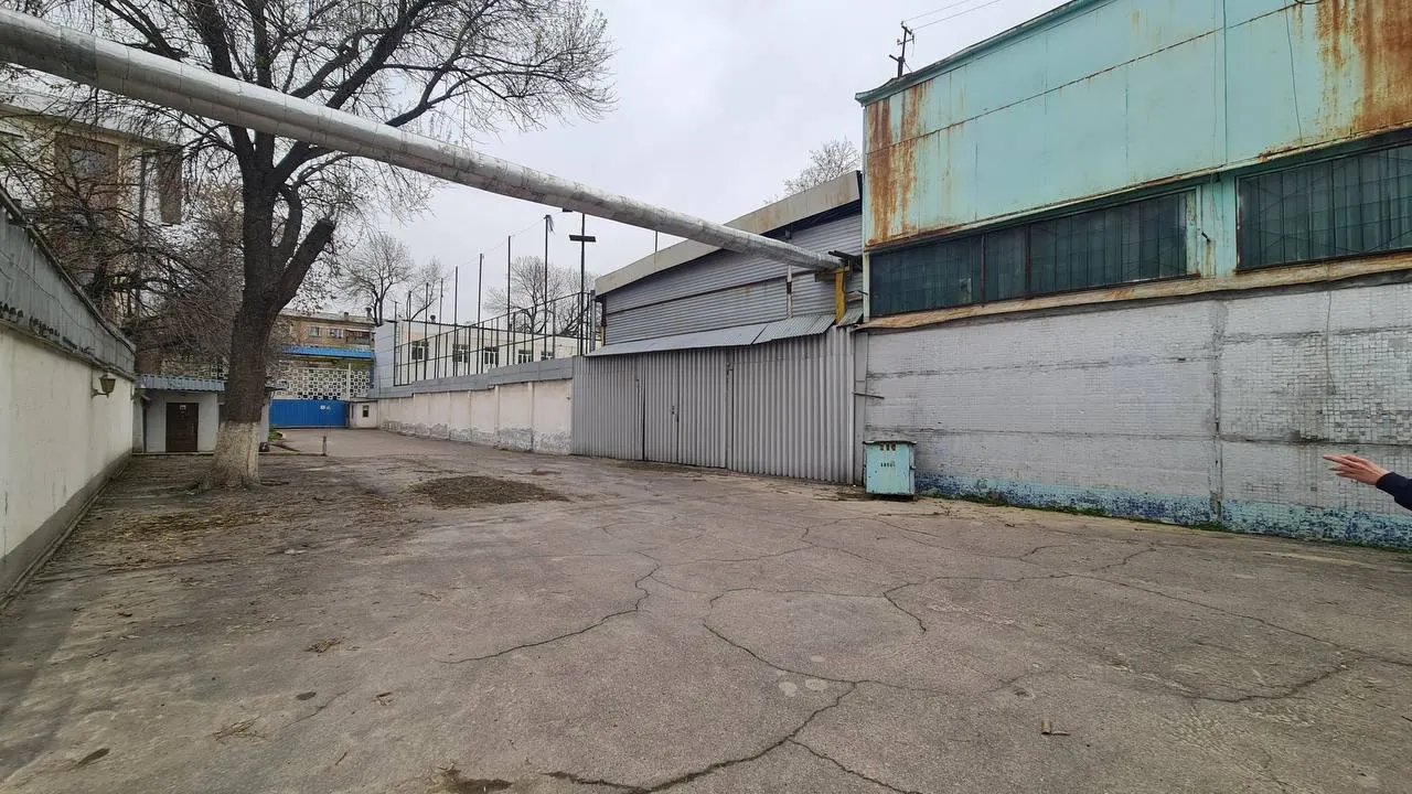 Продаётся коммерческое помещение, 2634 м², 26.3 сот. — Мирабадский район