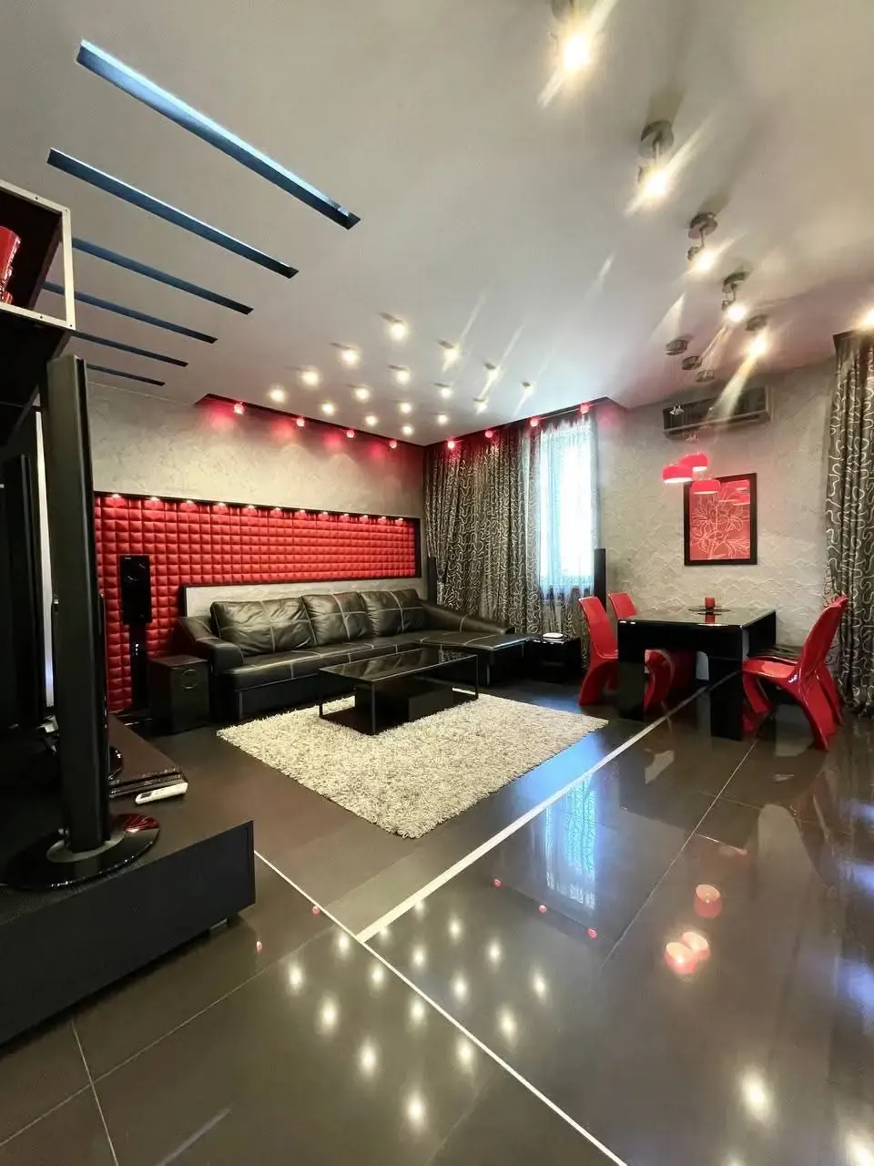Продаётся 2-комнатная квартира, 56 м², 2/4 этаж — Яккасарайский район
