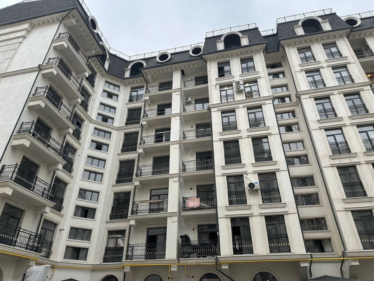 Сотилади 2 хонали квартира, 115 м², 1/8 қават — Яккасарой тумани