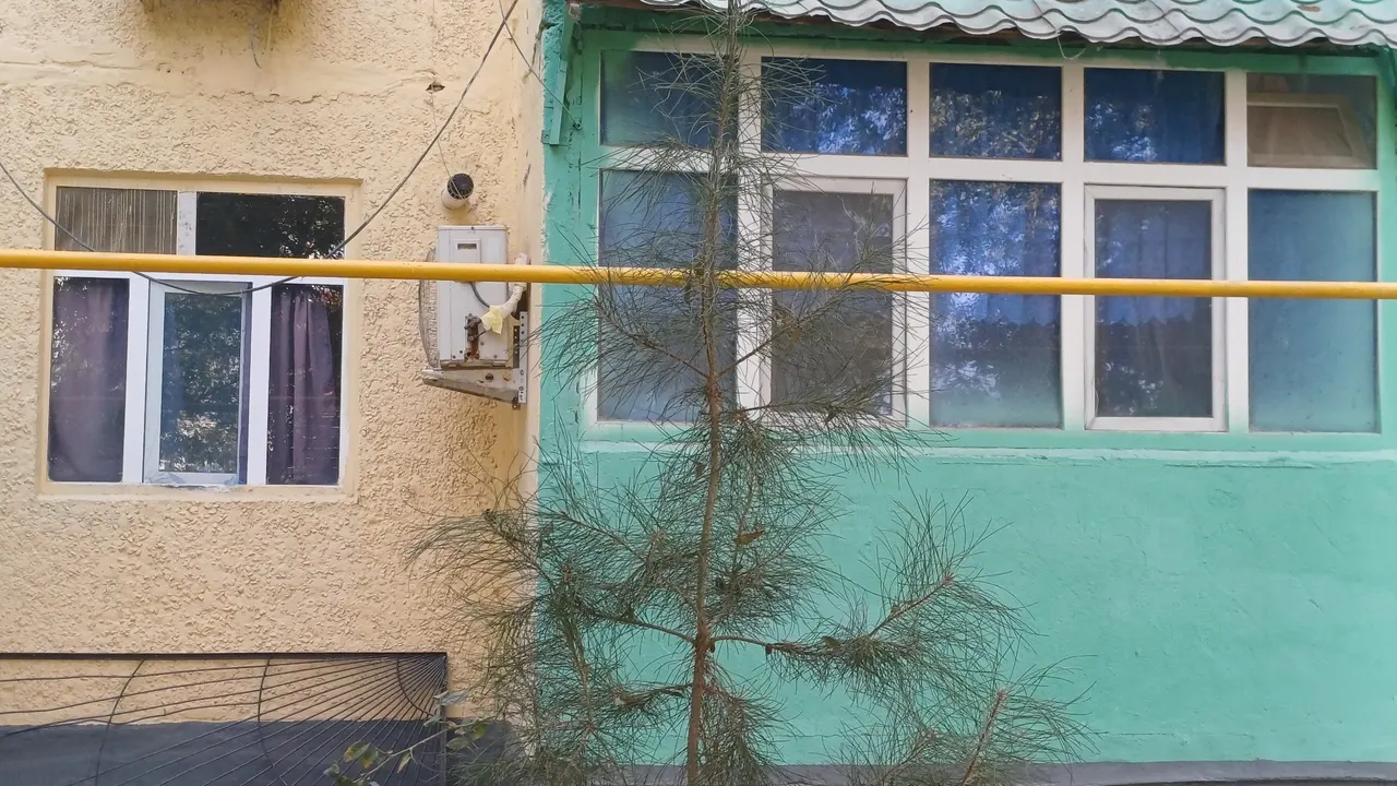 Сотилади 2 хонали квартира, 53 м², 1/4 қават — Қарши шаҳри