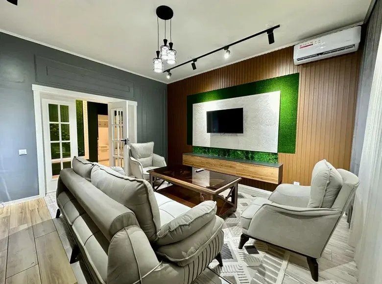 Сотилади 2 хонали квартира, 86 м², 2/5 қават — Фарғона шаҳри