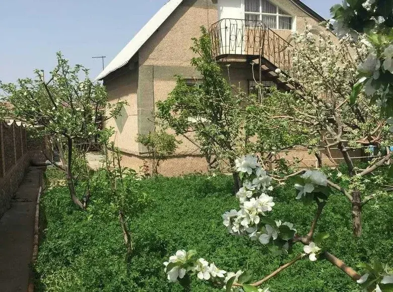 Sotiladi 4 xonali hovli uy, 800 m² — Boʻstonliq tumani