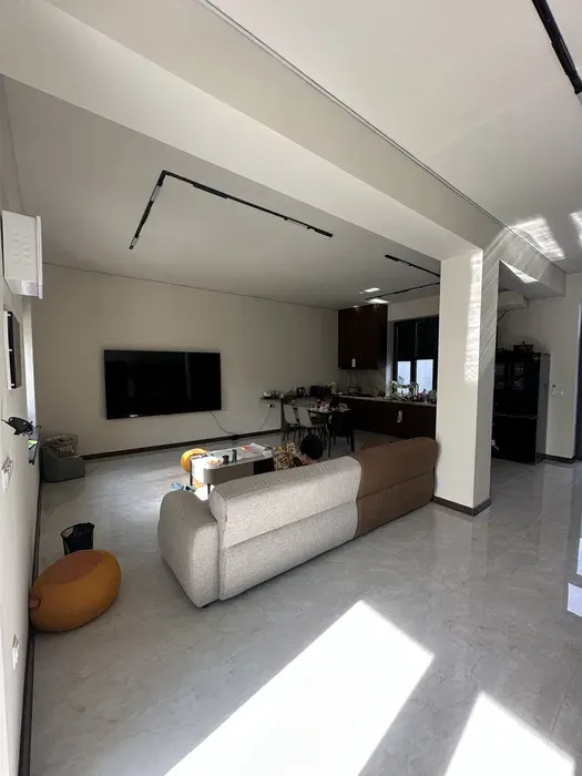 Сдаётся 5-комнатный дом, 250 м² — Мирабадский район