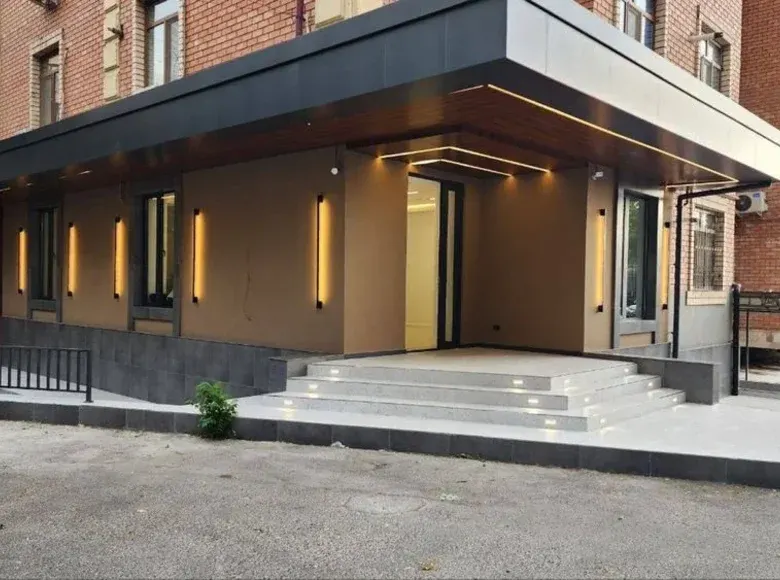 Ижарага берилади тижорат биноси, 75 м² — Миробод тумани