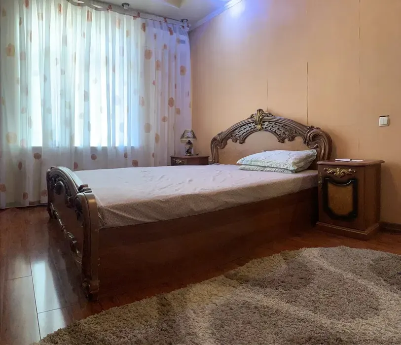 Ижарага берилади 3 хонали квартира, 80 м², 4/4 қават — Миробод тумани