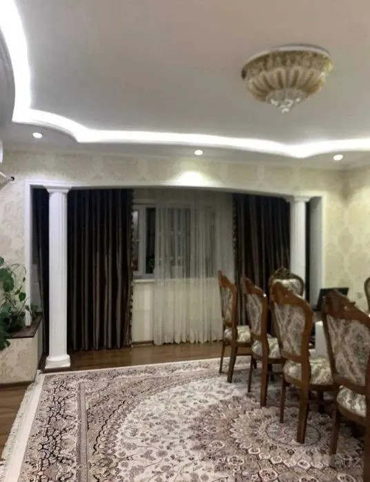 Продаётся 4-комнатная квартира, 90 м², 4/9 этаж — Алмазарский район