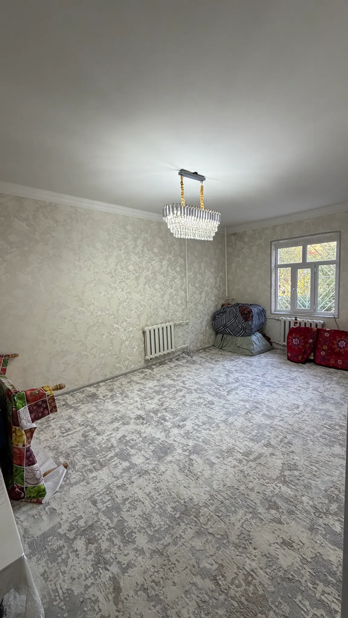 Сотилади 2 хонали квартира, 60 м², 1/9 қават — Сергели тумани