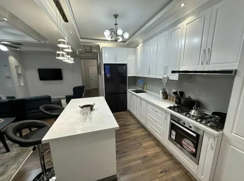 Сдаётся 4-комнатная квартира, 100 м², 5/10 этаж — Сергелийский район