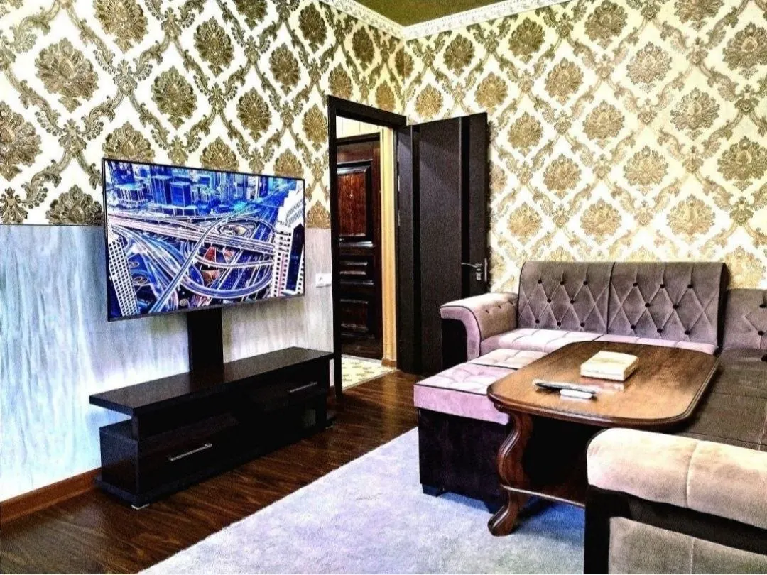 Продаётся 2-комнатная квартира, 45 м², 1/4 этаж — Чиланзарский район