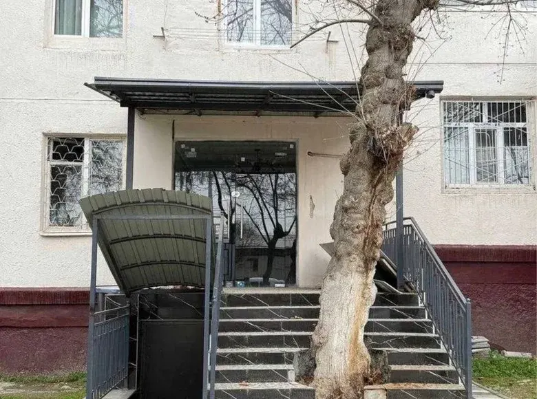 Сотилади тижорат биноси, 61 м², 1/4 қават — Чилонзор тумани