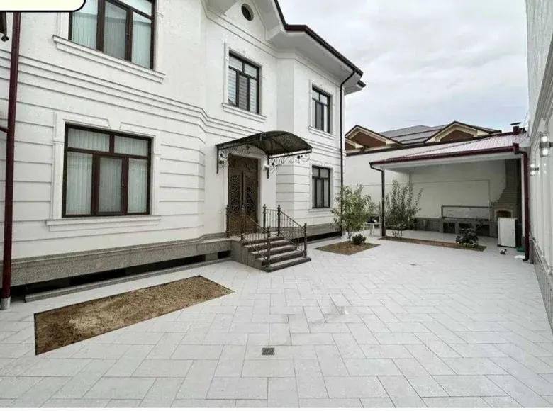 Sotiladi 7 xonali hovli uy, 4 sotix, 600 m² — Yunusobod tumani