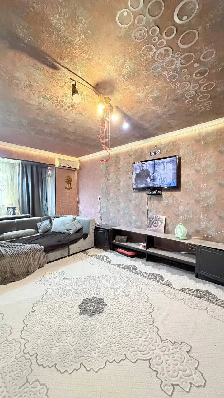 Продаётся 3-комнатная квартира, 65 м², 2/4 этаж — Мирабадский район