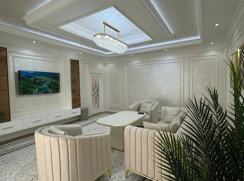 Продаётся 3-комнатная квартира, 100 м², 7/10 этаж — Яккасарайский район